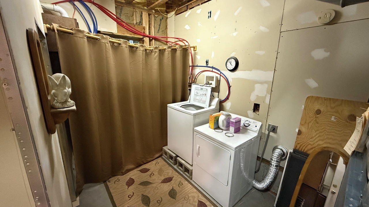 Photo of Bathroom in Stark