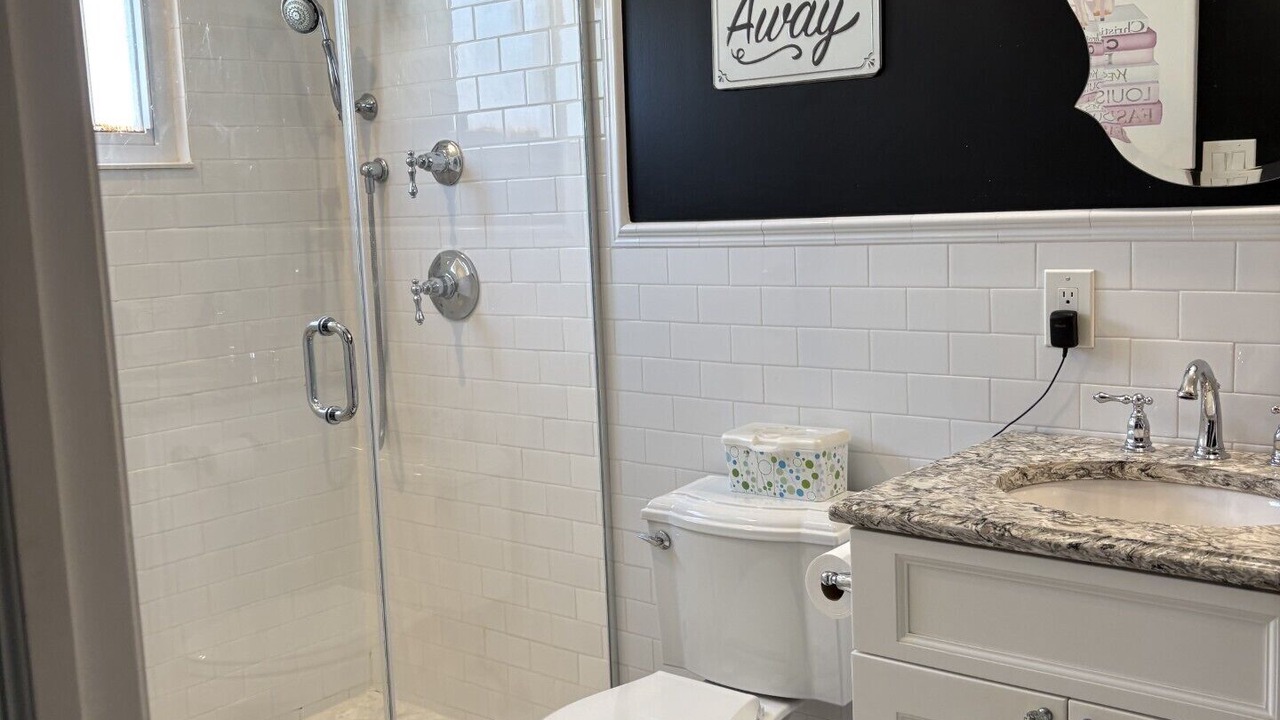 Photo of Bathroom in North Massapequa