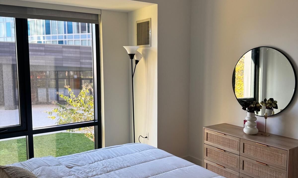 Photo of Bedroom in Seaport District
