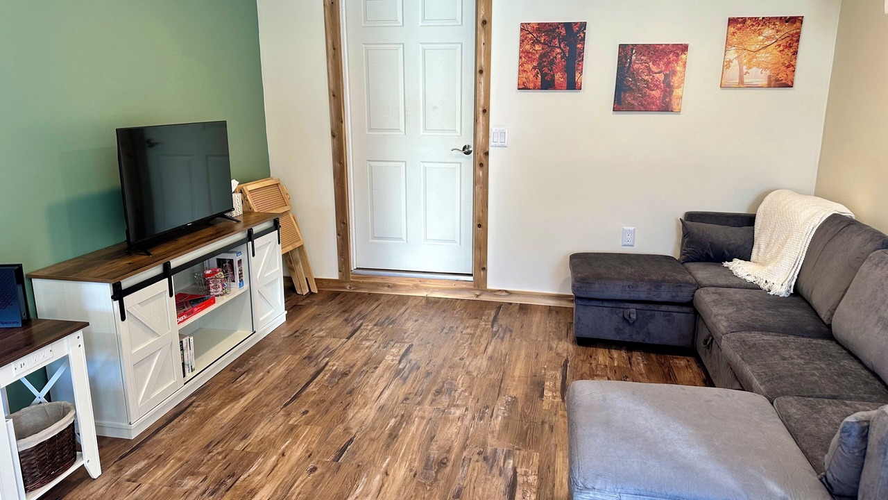 Photo of Livingroom in Pittsfield