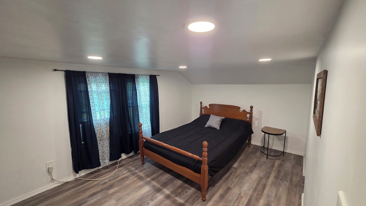 Photo of Bedroom in Shinglehouse
