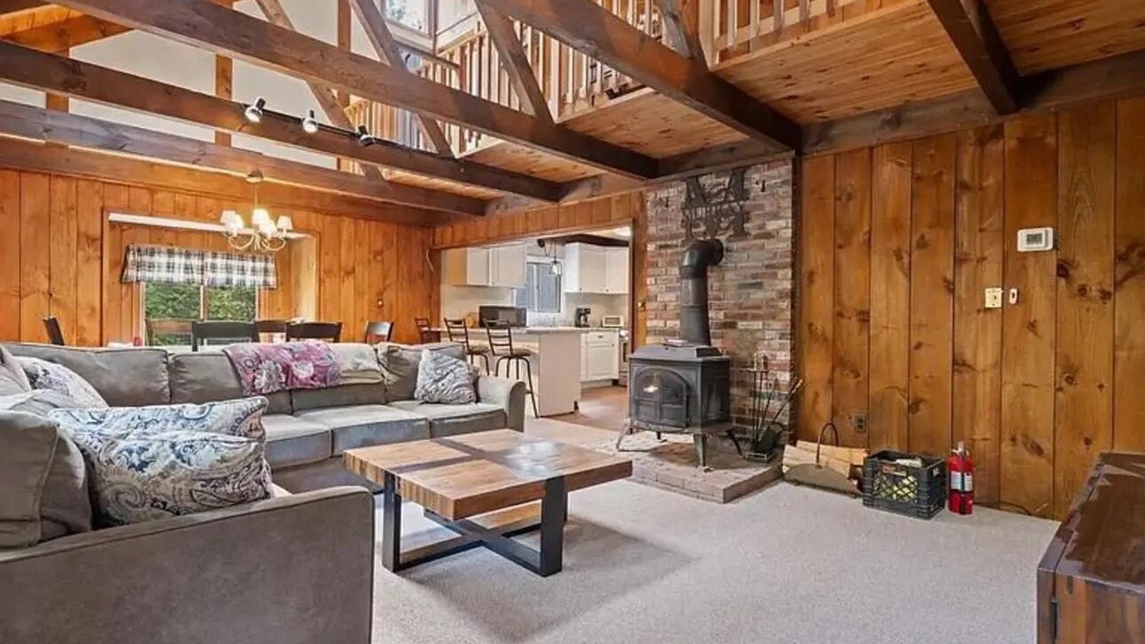 Photo of Livingroom in Freedom