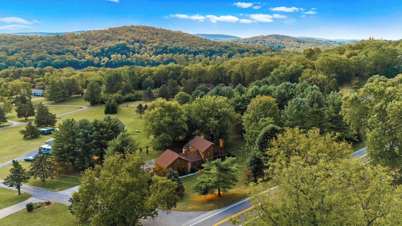 Photo of Outdoor in Bakerton