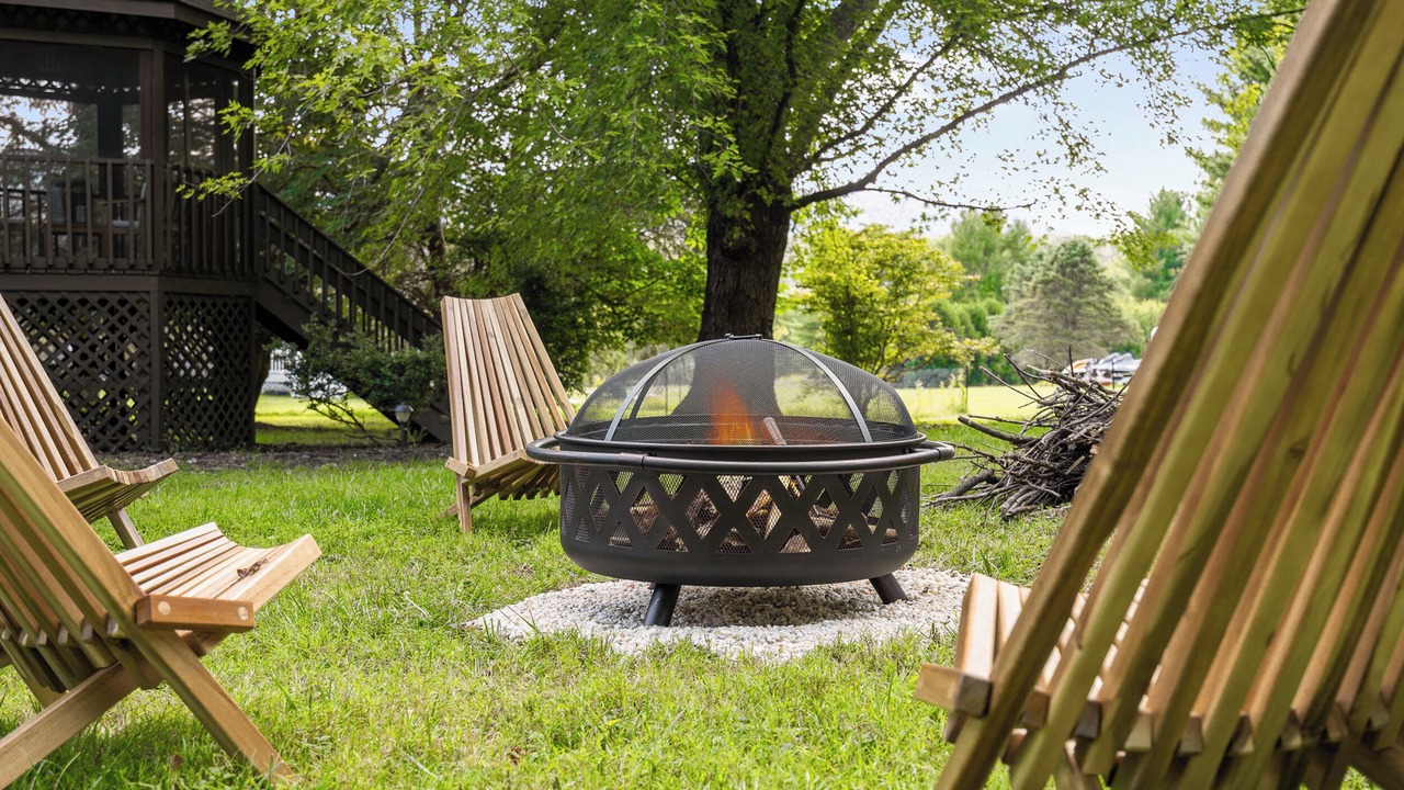 Photo of Outdoor in Bakerton