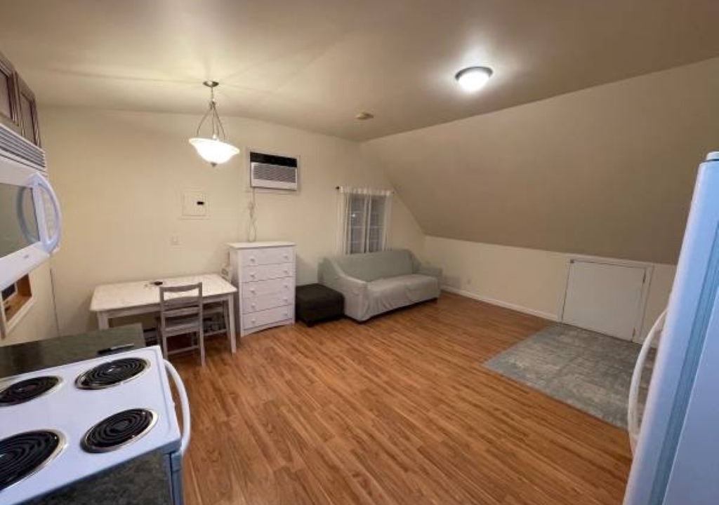 Photo of Livingroom in Bethpage