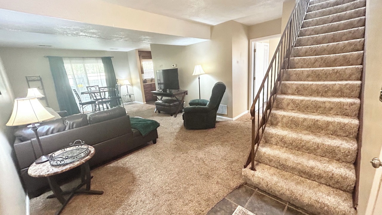 Photo of Livingroom in Skelton