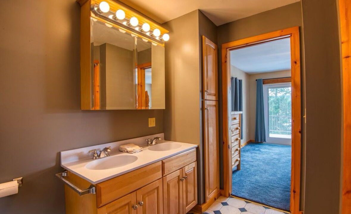 Photo of Bathroom in Errol