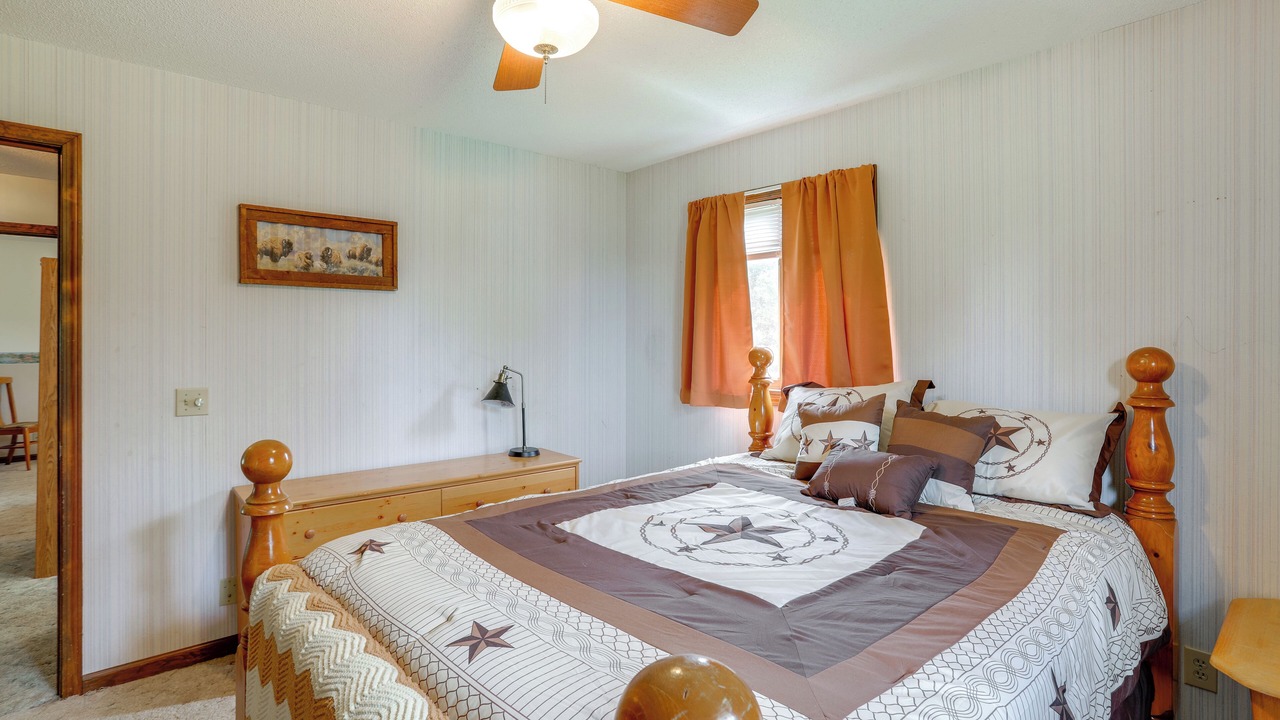 Photo of Bedroom in Little Valley
