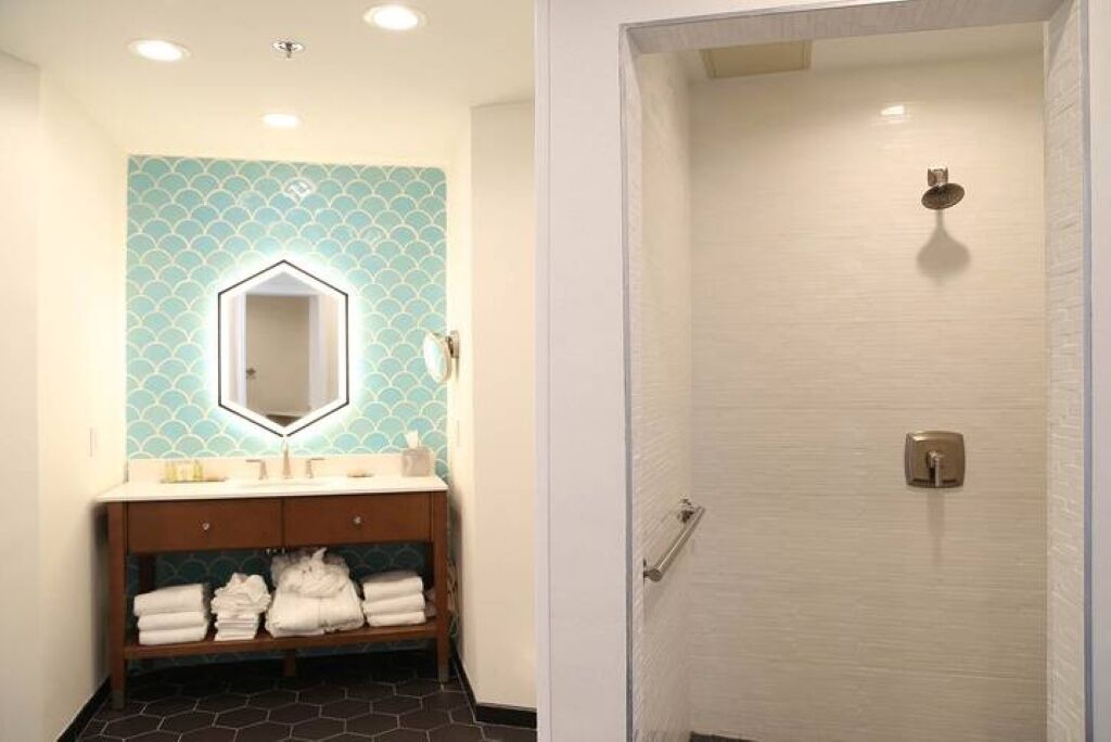Photo of Bathroom in Midtown Ocean City