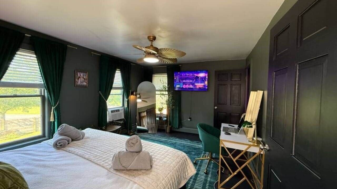 Photo of Bedroom in Hudson