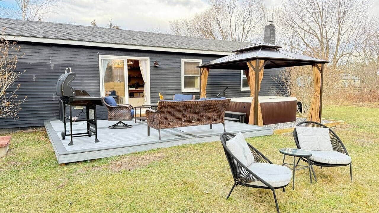 Photo of Patio Balcony in Hudson