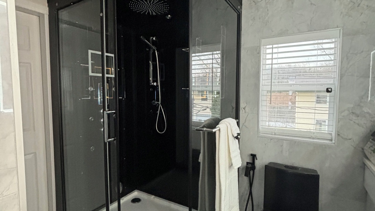 Photo of Bathroom in Lansing
