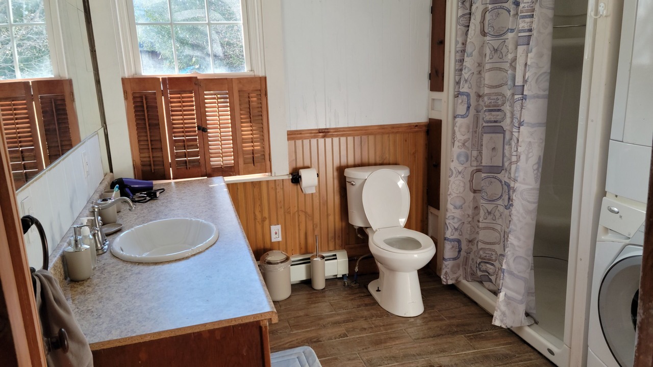 Photo of Bathroom in Searsport