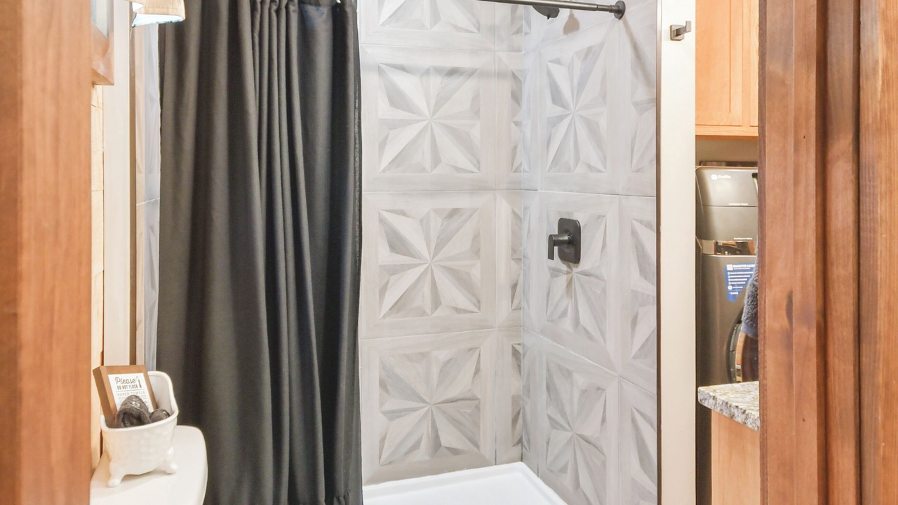 Photo of Bathroom in Smithsburg