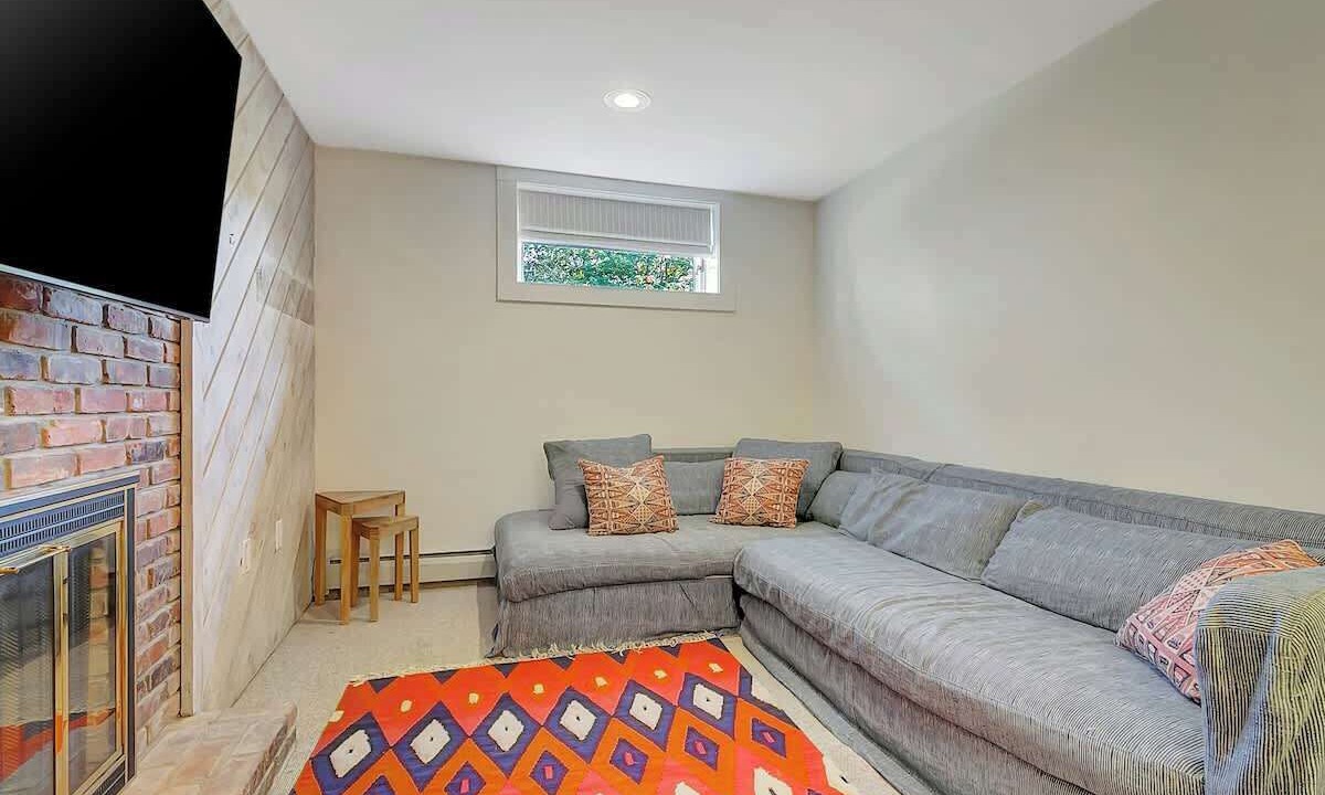 Photo of Livingroom in Bromley Mountain