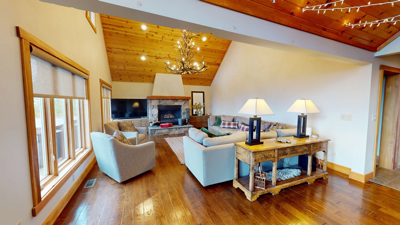 Photo of Bedroom in Snowshoe