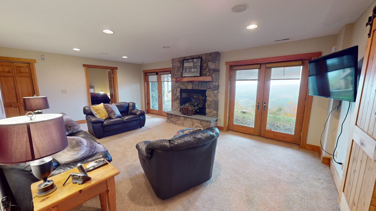 Photo of Bedroom in Snowshoe