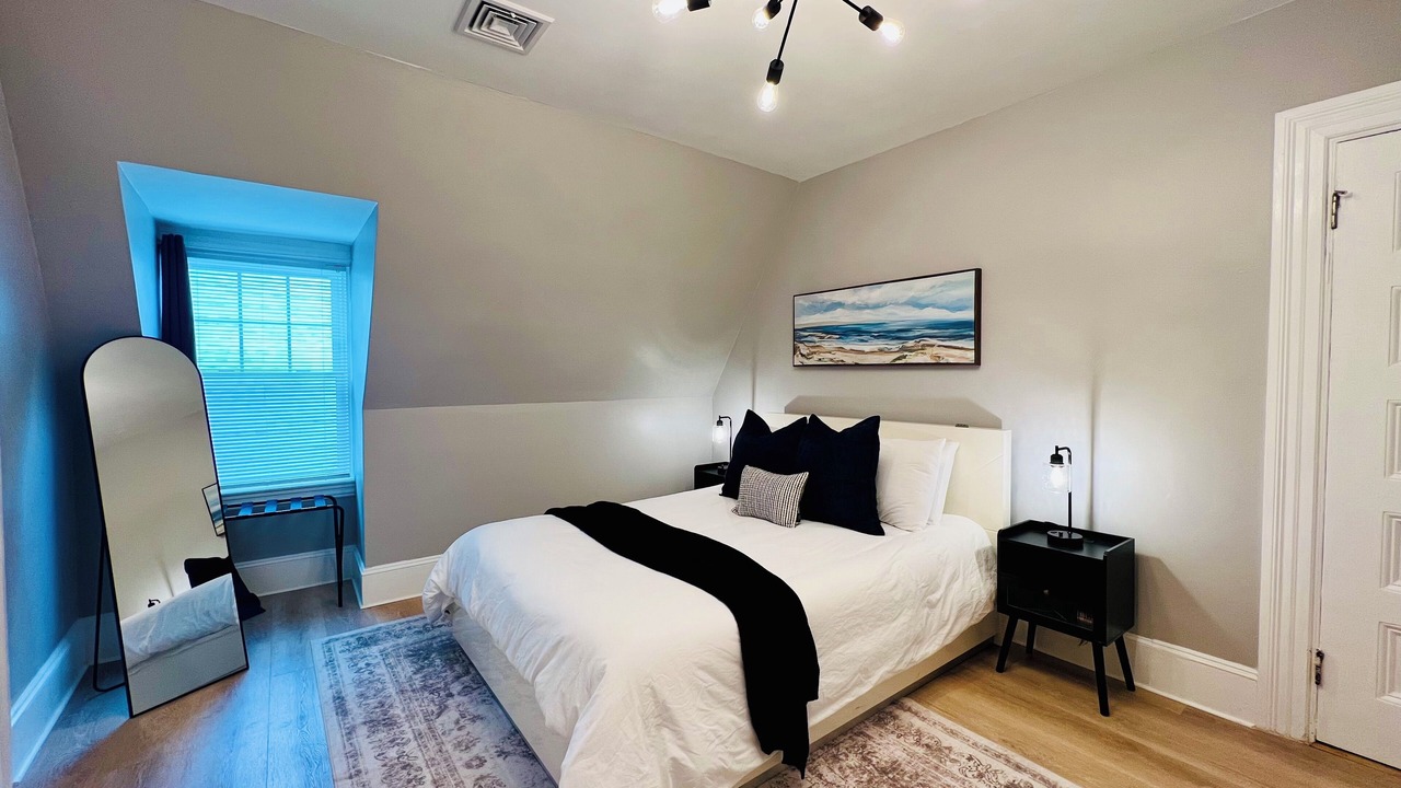 Photo of Bedroom in Mid-Cambridge