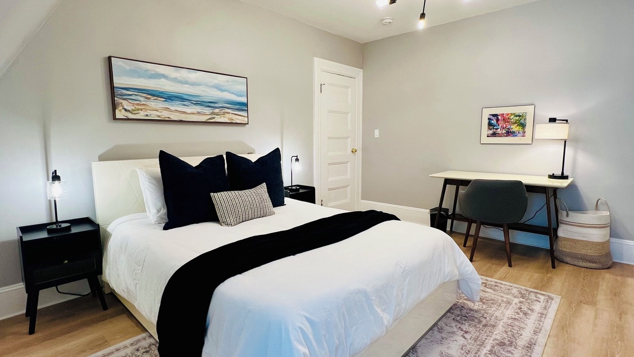 Photo of Bedroom in Mid-Cambridge