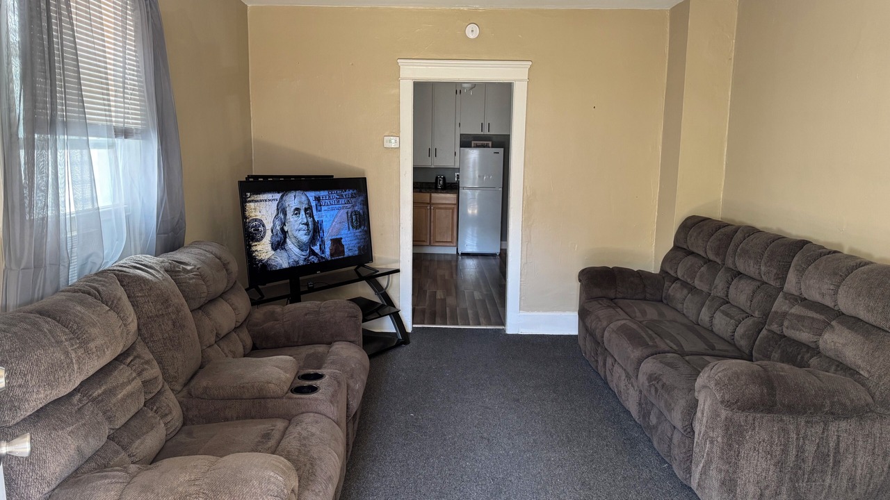 Photo of Livingroom in Erie