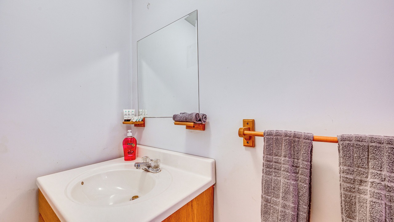 Photo of Bathroom in Jay
