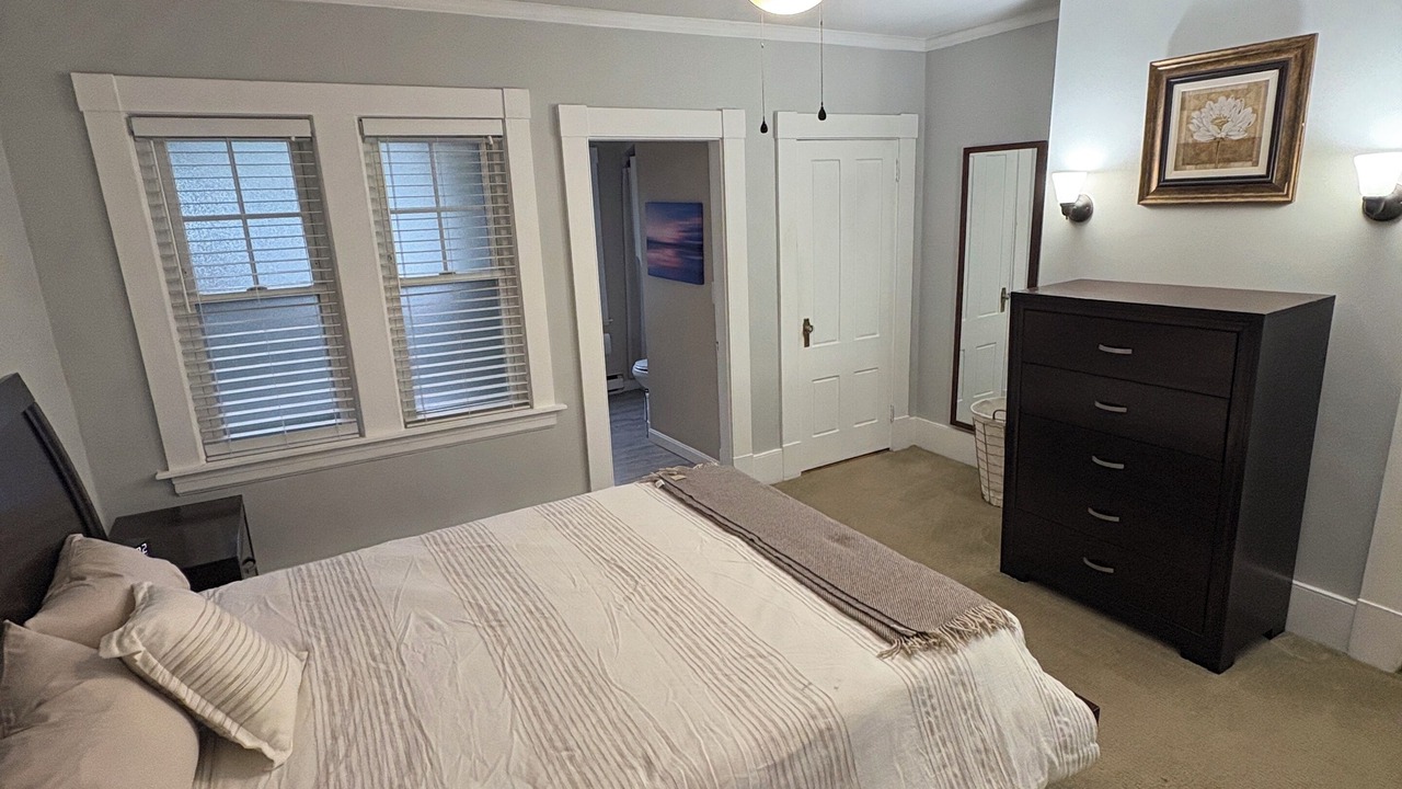 Photo of Bedroom in Downtown