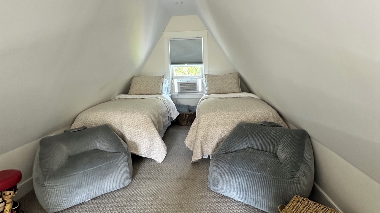 Photo of Bedroom in Warren
