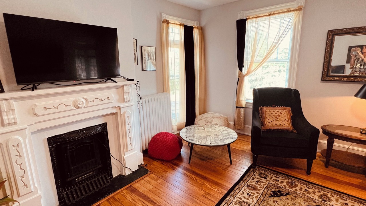 Photo of Livingroom in Old Town Winchester