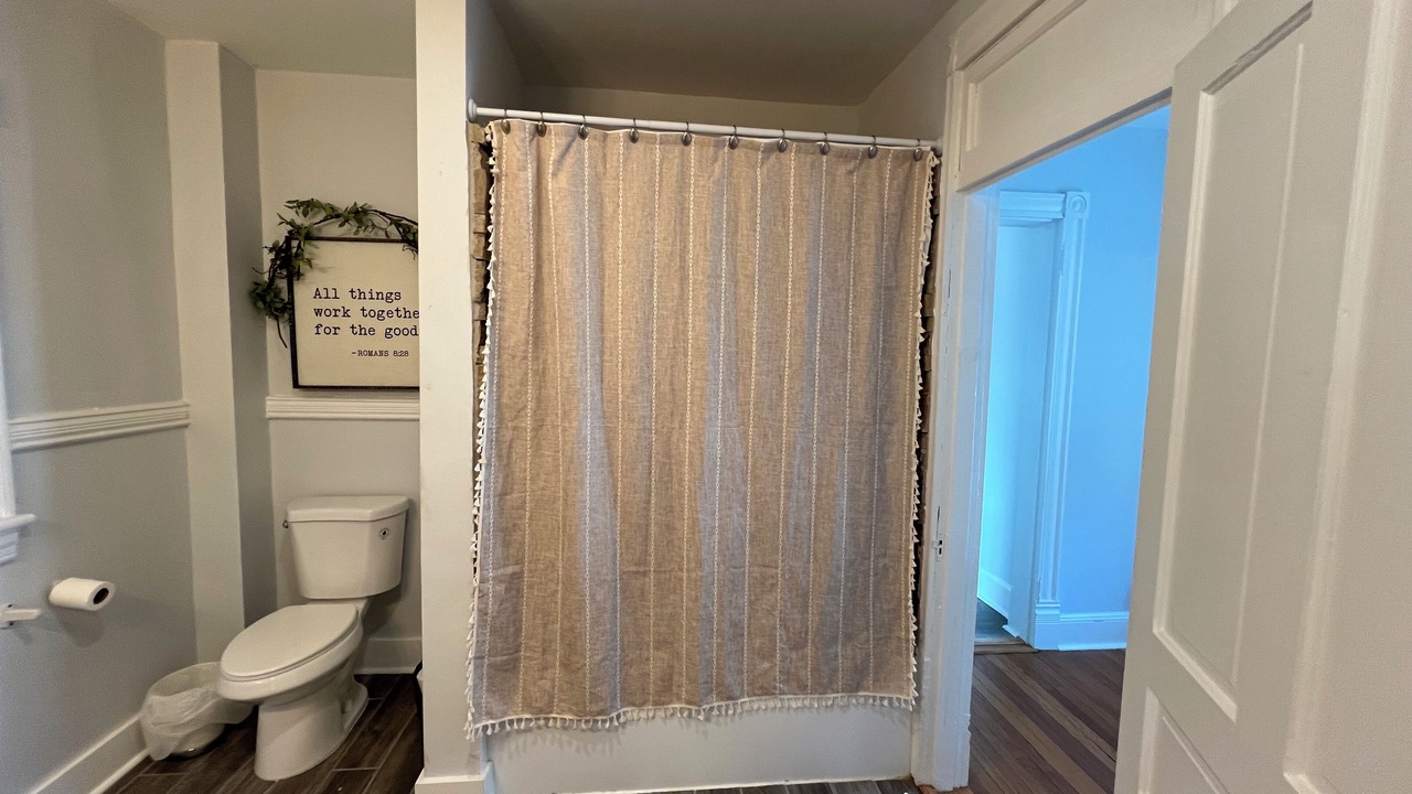 Photo of Bathroom in Old Town Winchester
