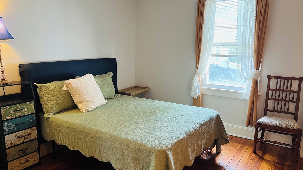 Photo of Bedroom in Old Town Winchester