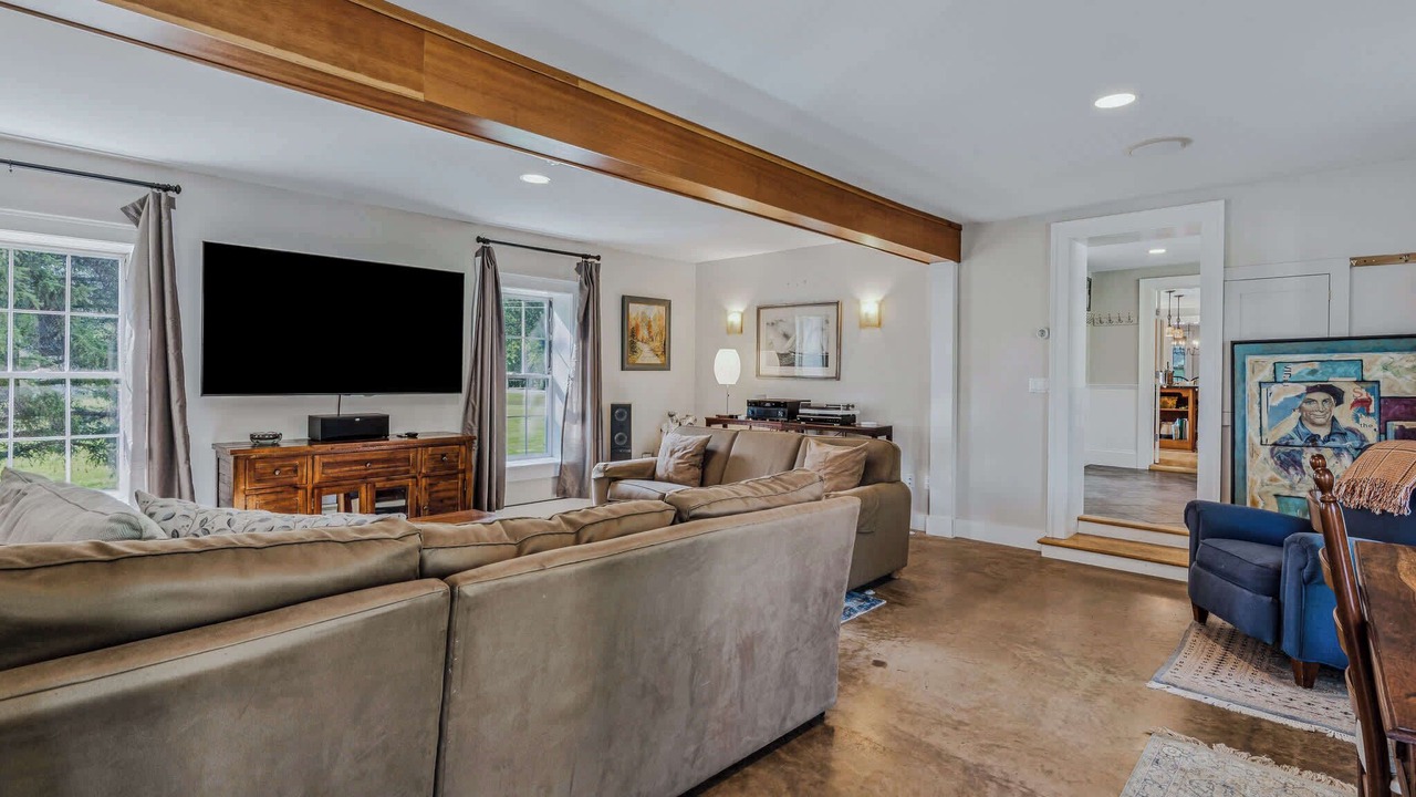 Photo of Livingroom in South Pomfret