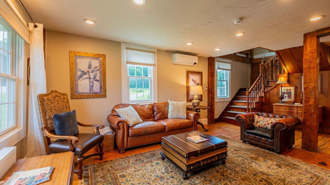 Photo of Livingroom in Manchester Center