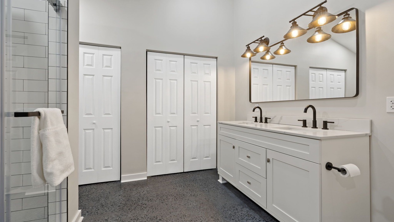 Photo of Bathroom in Berkeley Springs