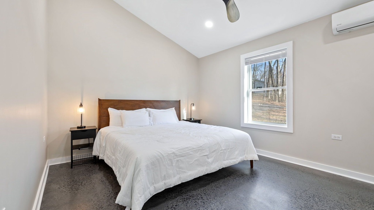 Photo of Bedroom in Berkeley Springs