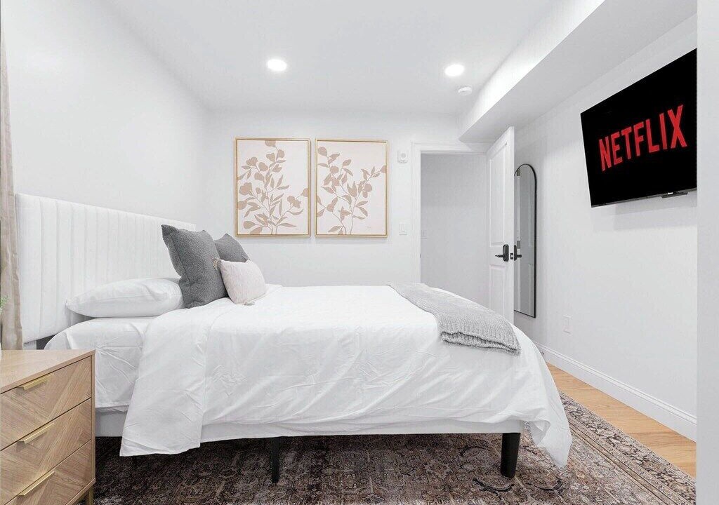 Photo of Bedroom in Central Square