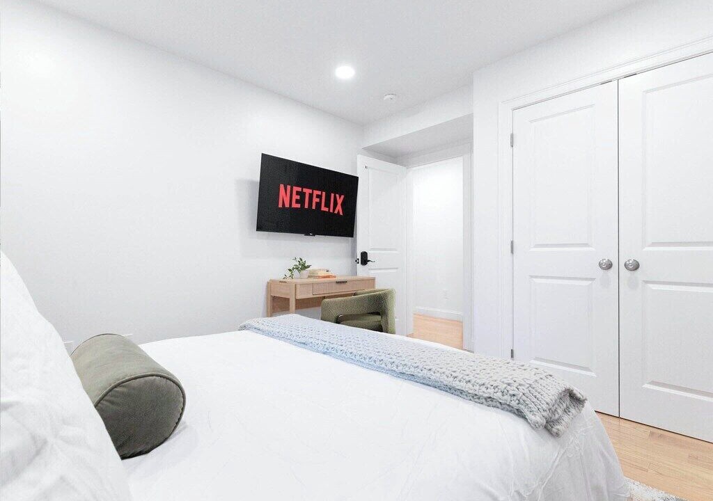 Photo of Bedroom in Central Square