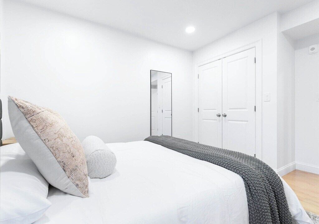 Photo of Bedroom in Central Square