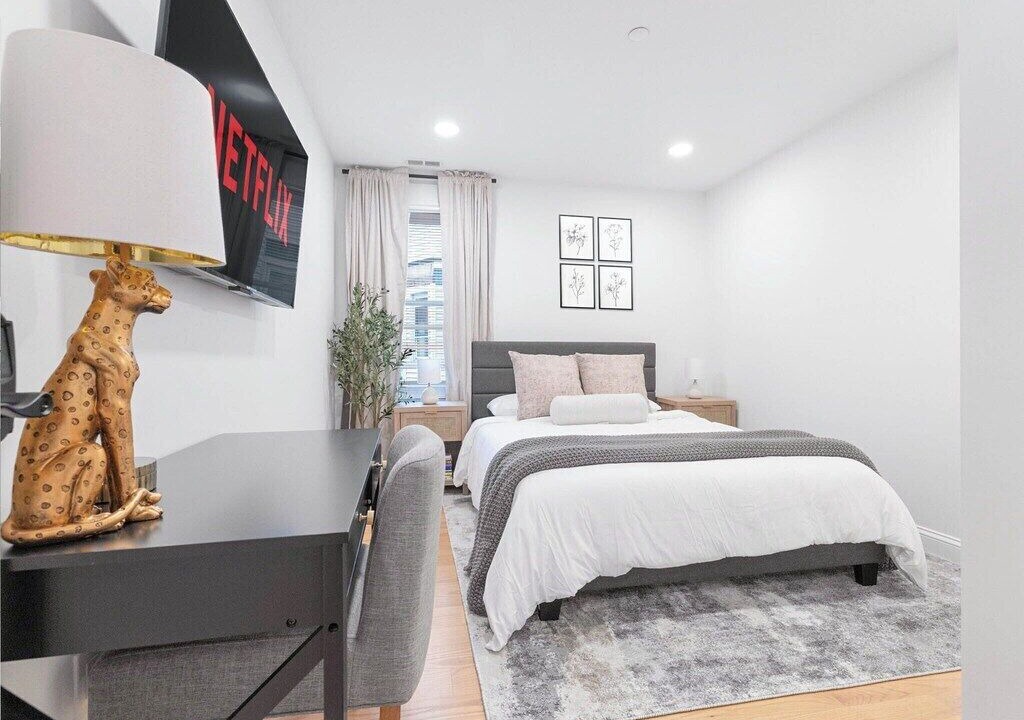 Photo of Bedroom in Central Square