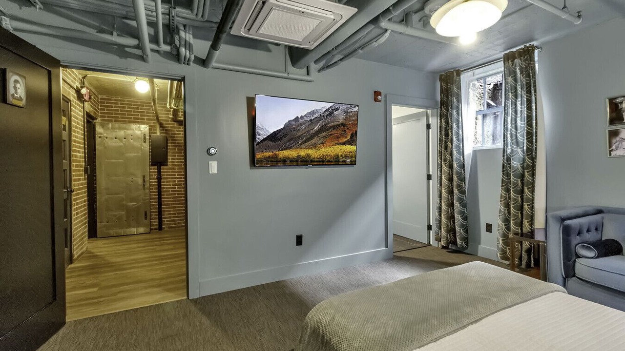 Photo of Bedroom in East Aurora