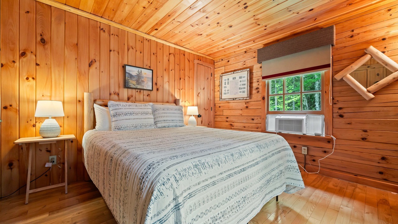 Photo of Bedroom in Rangeley Plantation