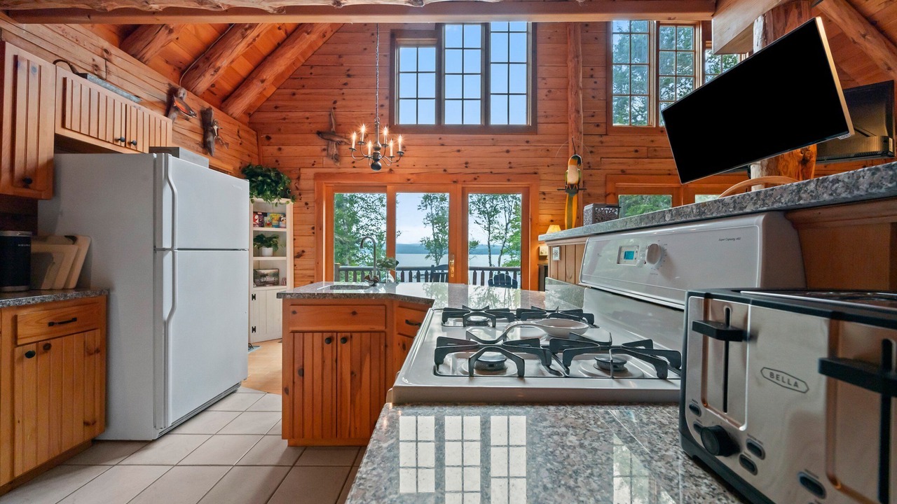 Photo of Kitchen in Rangeley Plantation