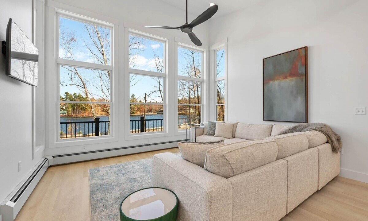 Photo of Livingroom in Dryden