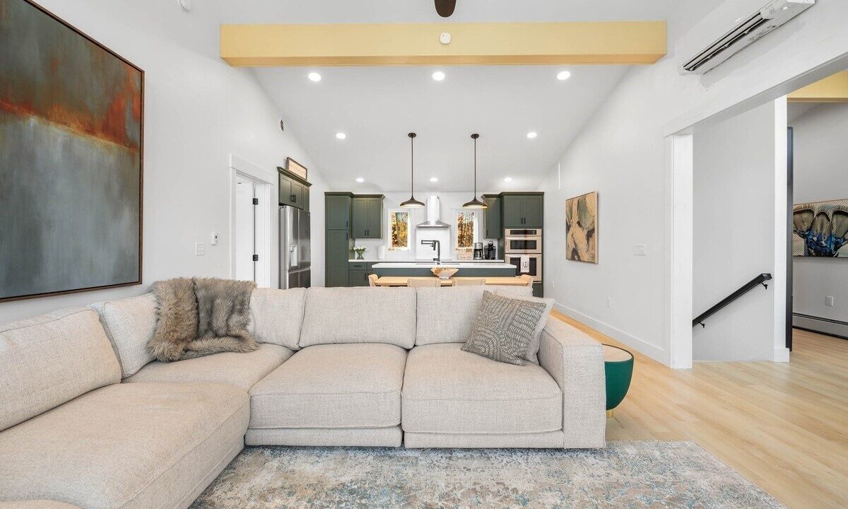 Photo of Livingroom in Dryden