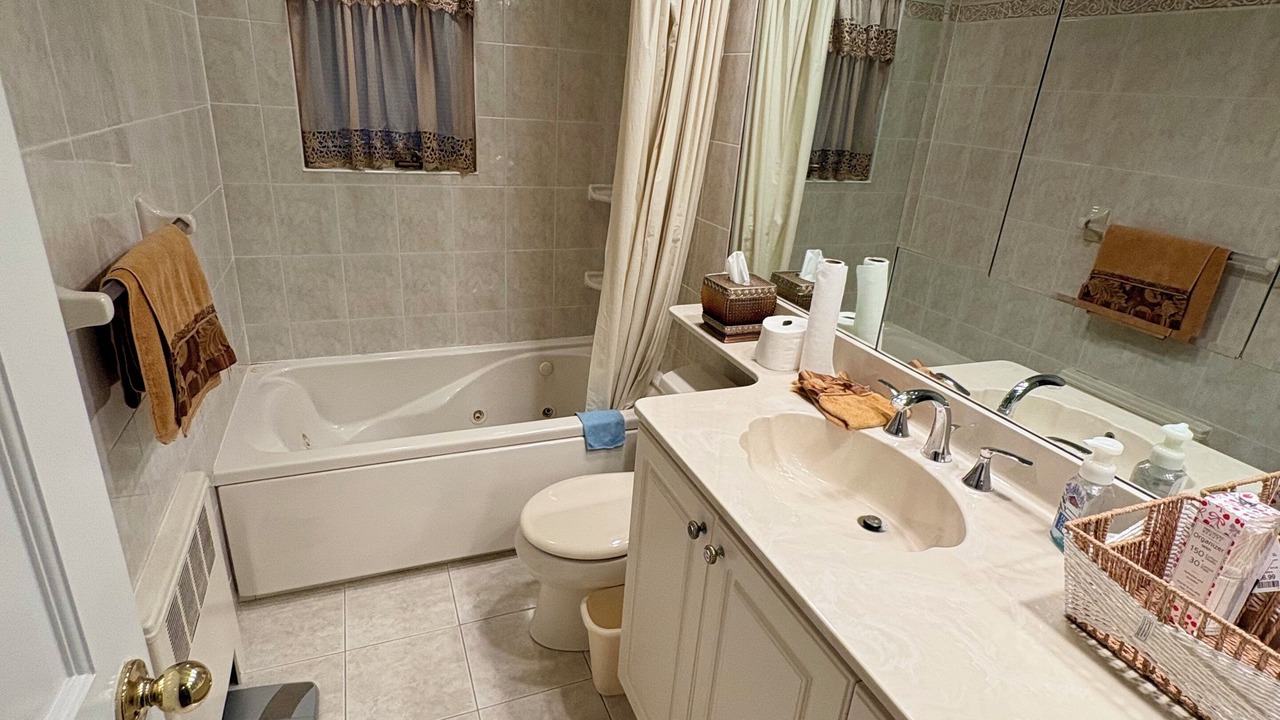 Photo of Bathroom in Old Bethpage