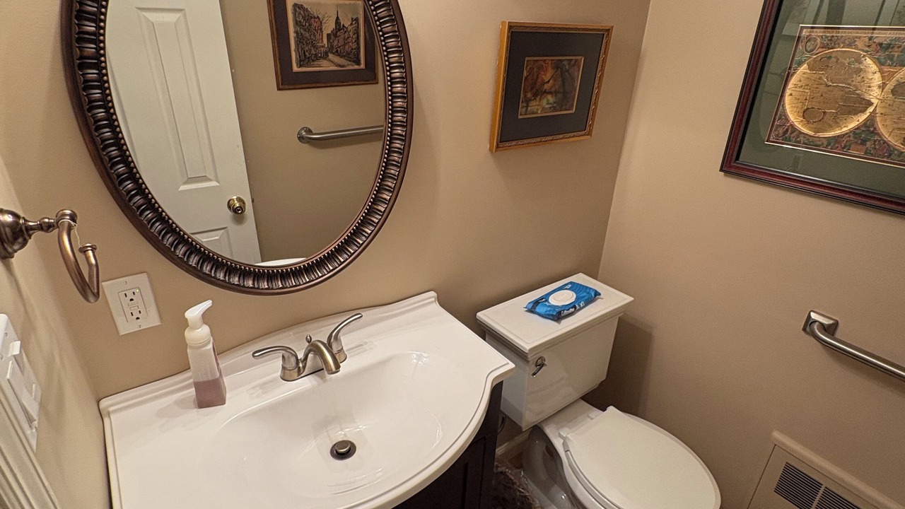 Photo of Bathroom in Old Bethpage