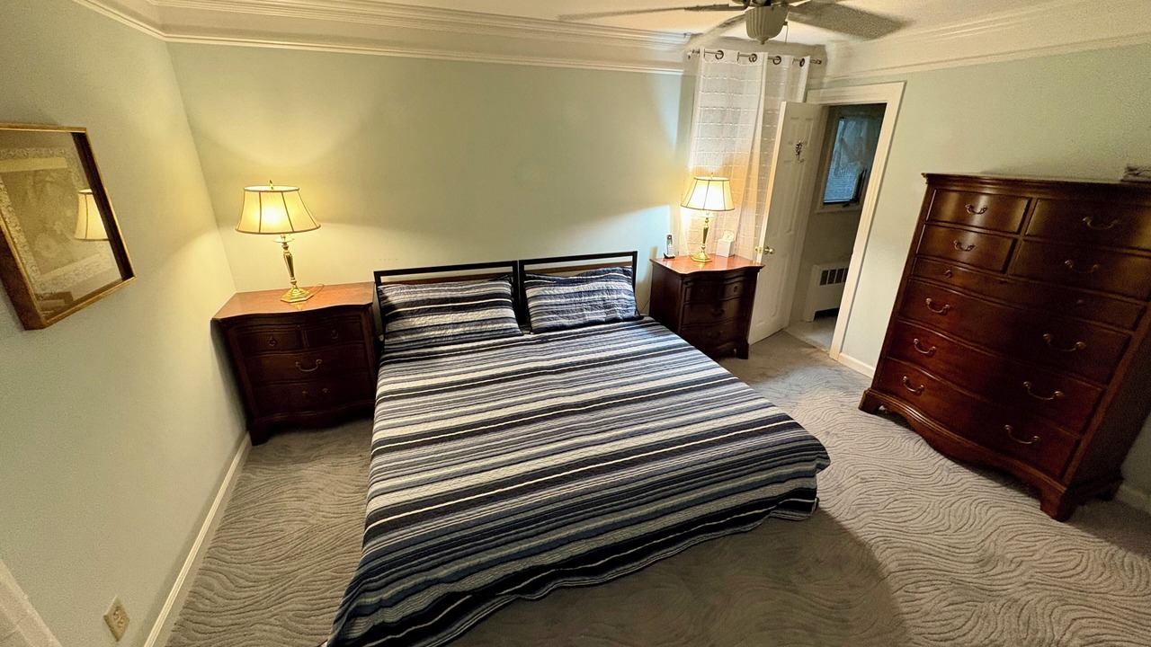 Photo of Bedroom in Old Bethpage