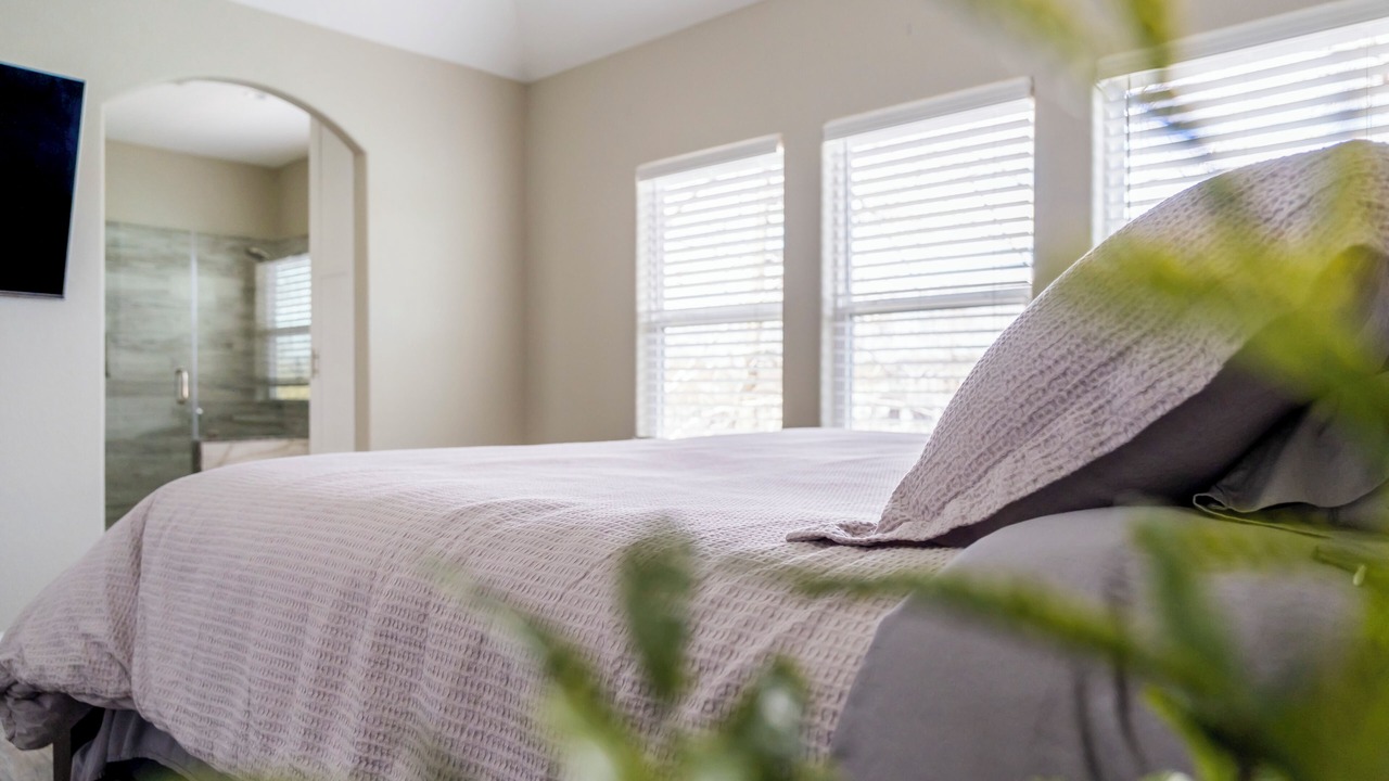 Photo of Bedroom in Clear Lake Shores