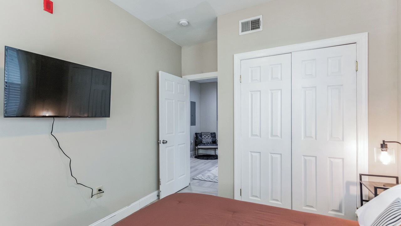Photo of Bedroom in Chinatown