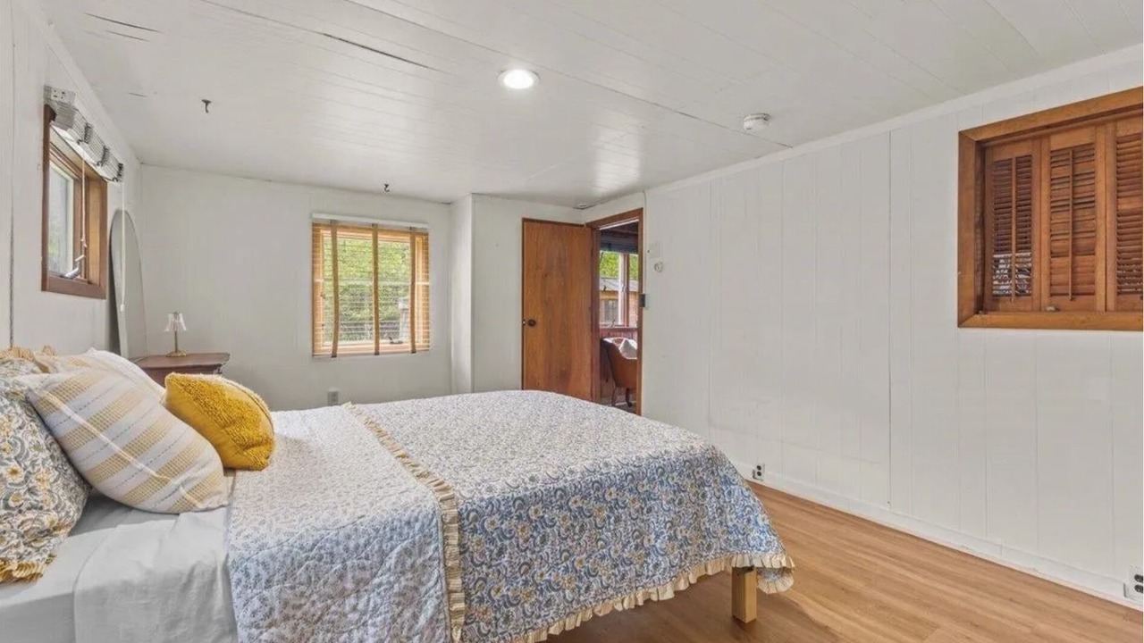 Photo of Bedroom in Malletts Bay