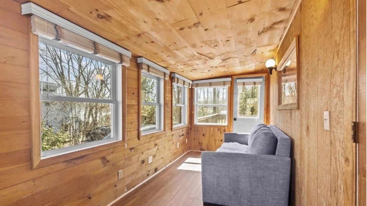 Photo of Livingroom in Malletts Bay